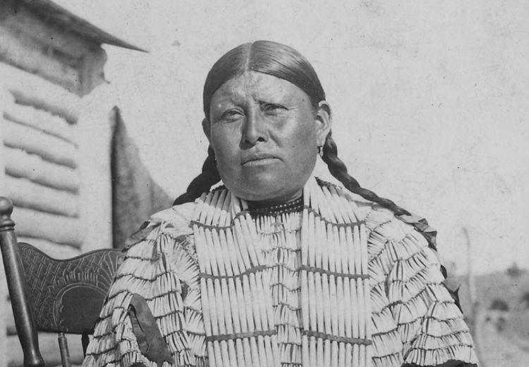 Sioux Indian woman in ceremonial dress, 1925